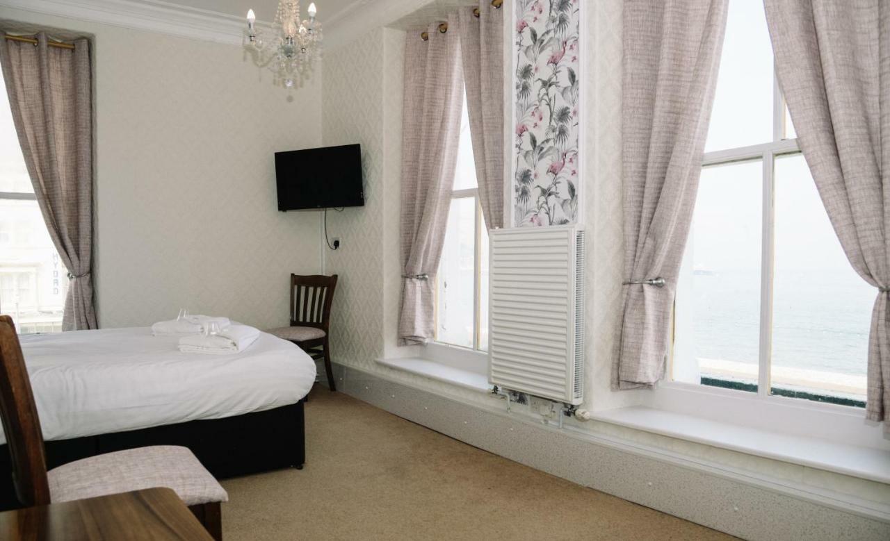 Four Oaks Hotel ลันดิดโน ภายนอก รูปภาพ