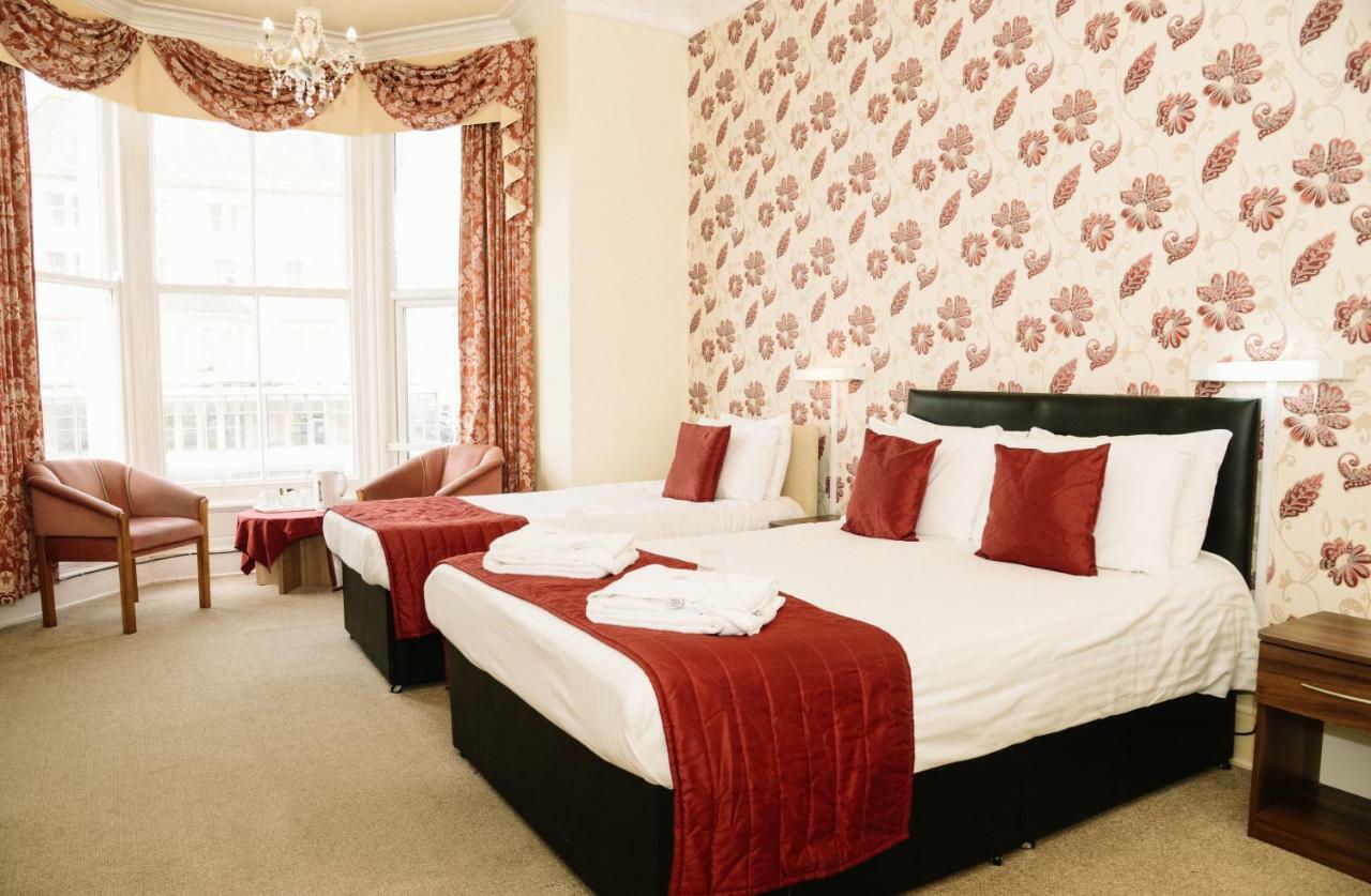 Four Oaks Hotel ลันดิดโน ภายนอก รูปภาพ