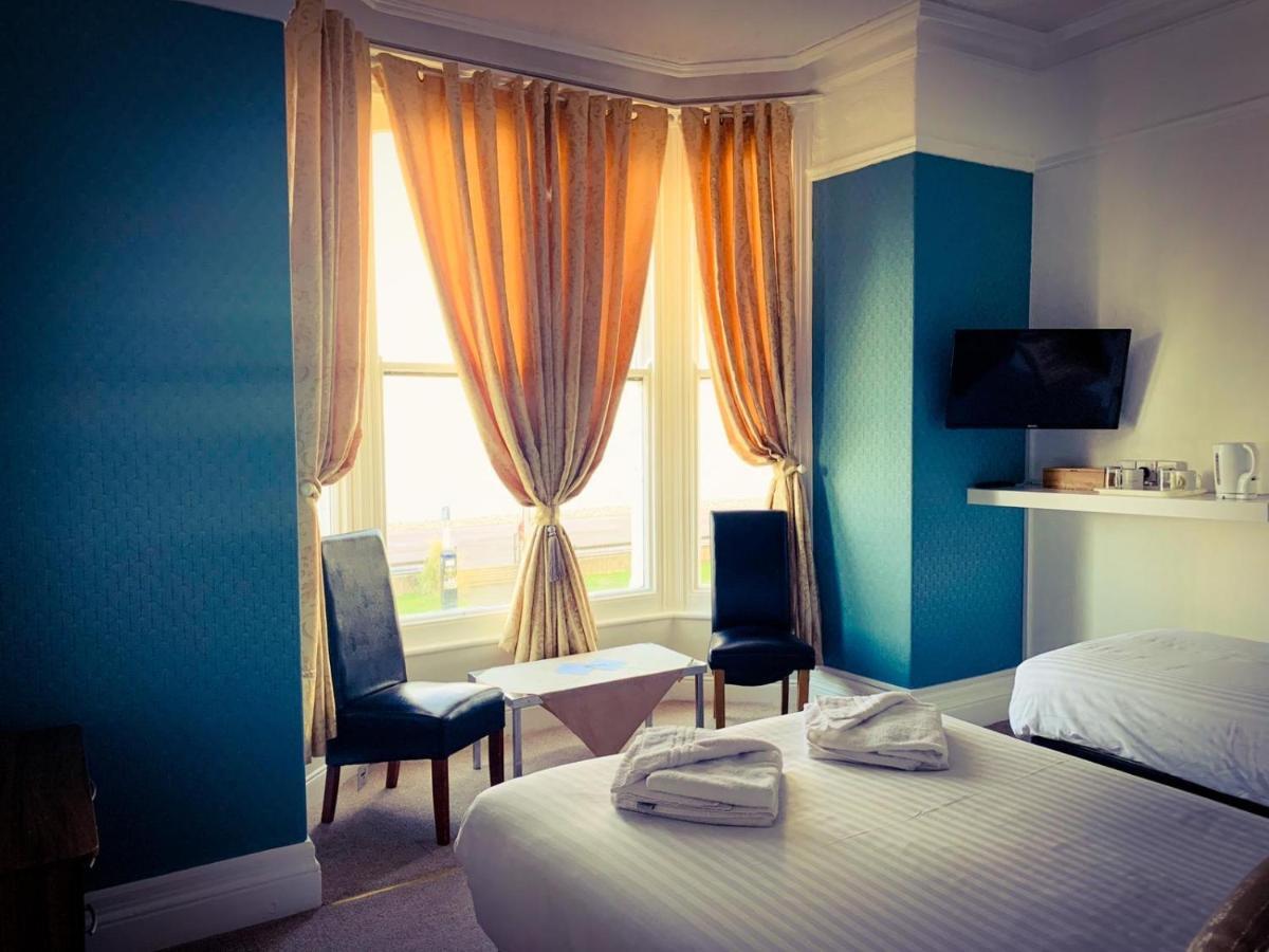 Four Oaks Hotel ลันดิดโน ภายนอก รูปภาพ
