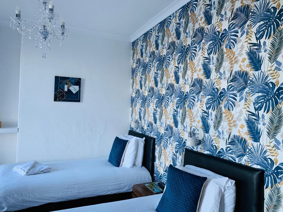 Four Oaks Hotel ลันดิดโน ภายนอก รูปภาพ